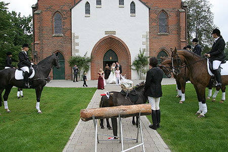 Empfang vor der Kirche